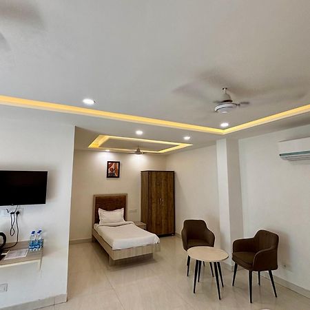 Hotel G R Residency Golden Temple Just 2 Mins Walking Distance From Hotel Amritsar Exterior photo
